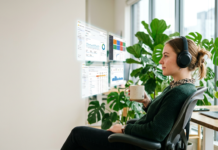 How Modern Media Buyers Steer AI Ad Campaigns in 2026